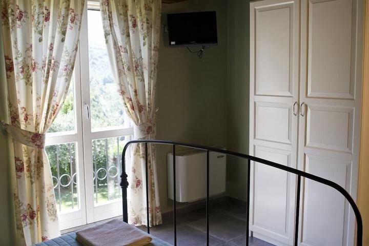 Room 15 of 69