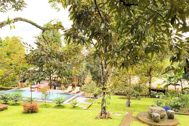 Pool 15 of 26