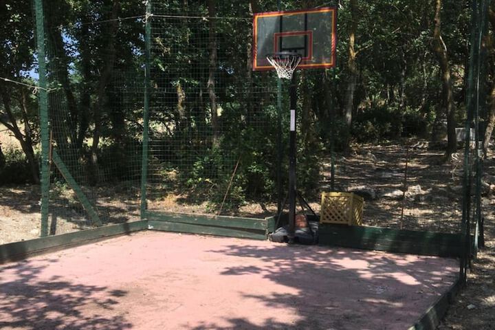 Property Grounds 35 of 55