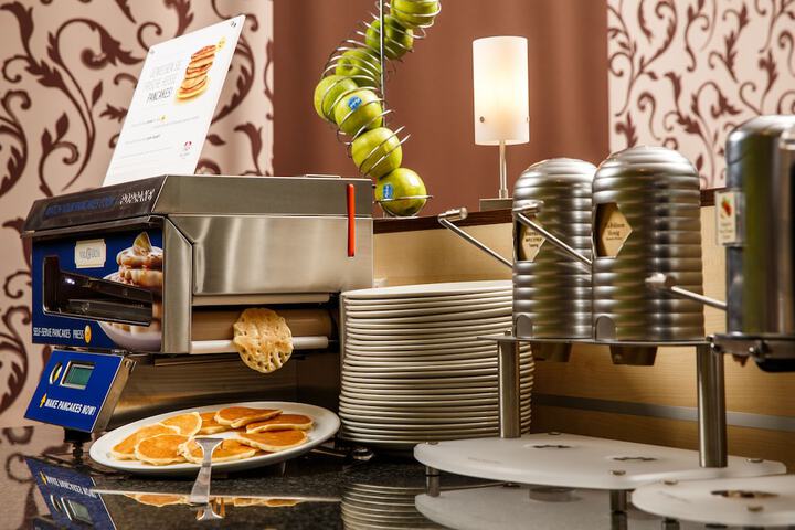 Breakfast/Coffee Service 23 of 37