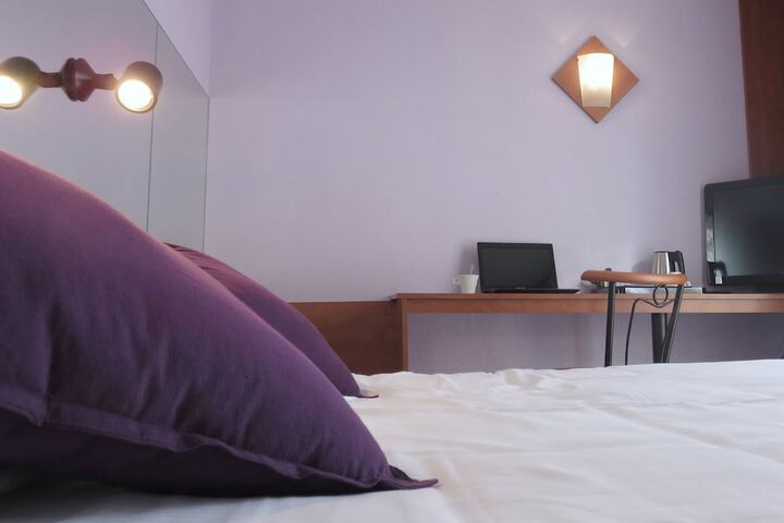 Room 6 of 23