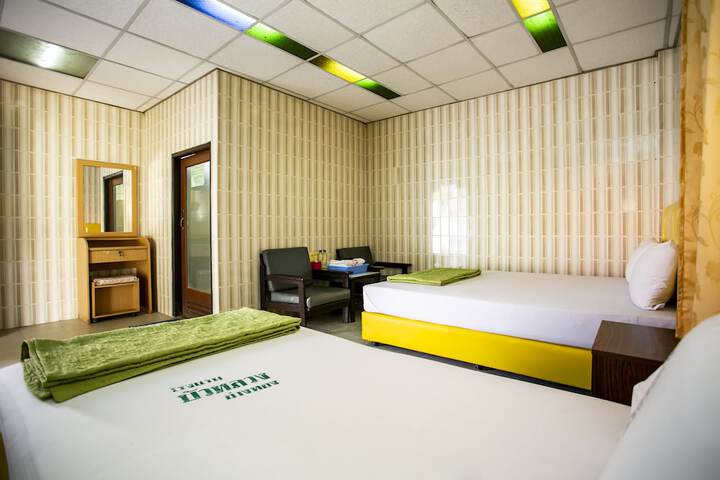 Room 13 of 43