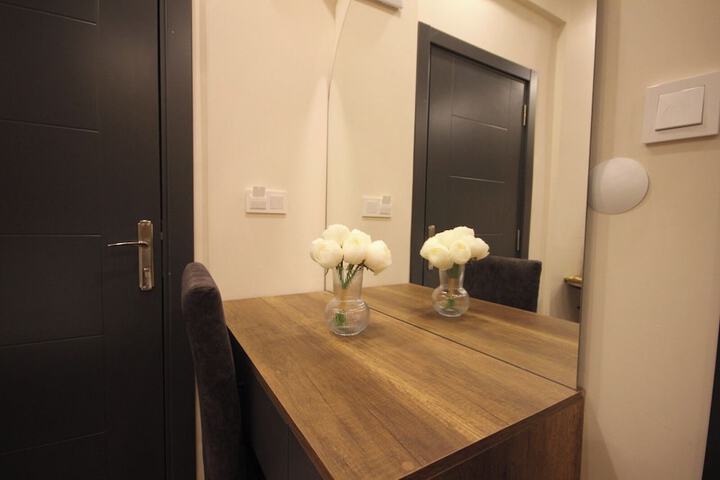 Room 113 of 204