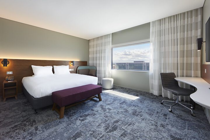 Room 3 of 72