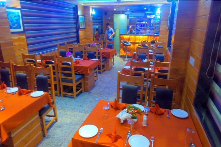 Dining 3 of 3