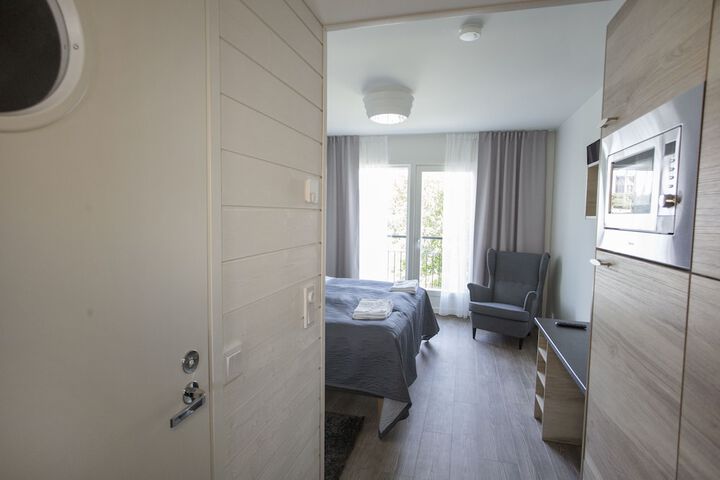 Room 15 of 36