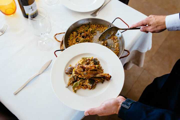 Dining 27 of 56
