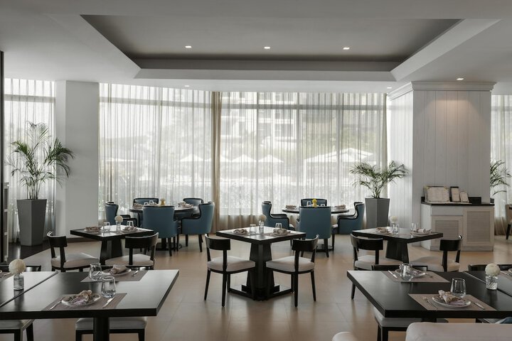 Dining 149 of 222