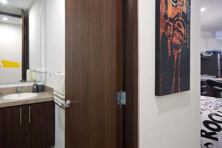Room 5 of 15