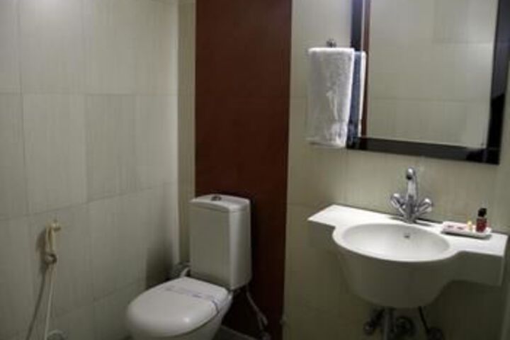 Room 3 of 14