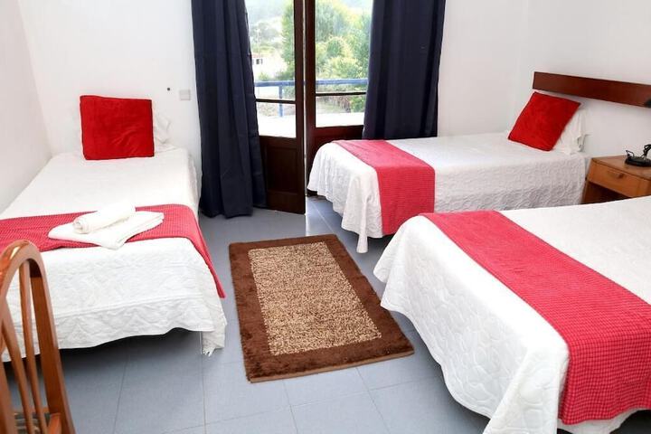 Room 10 of 30