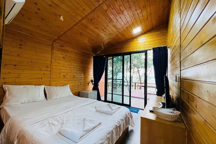 Room 9 of 46