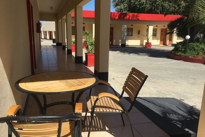 Tshesebe Stopover Motel
