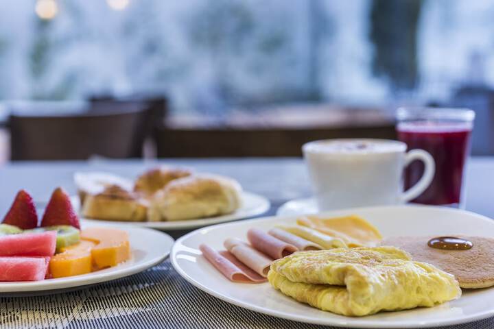 Breakfast/Coffee Service 27 of 43
