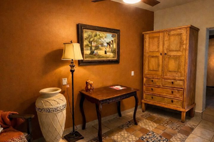 Room 12 of 49