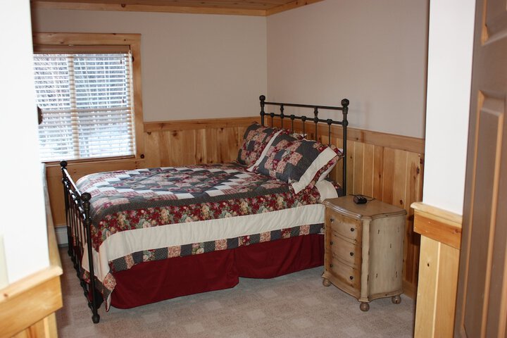 Room 4 of 36