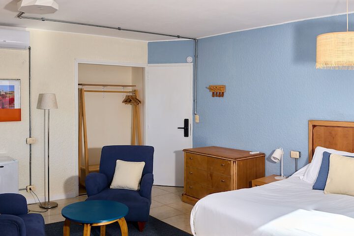Room 10 of 51