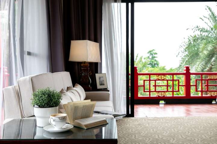 Room 10 of 79