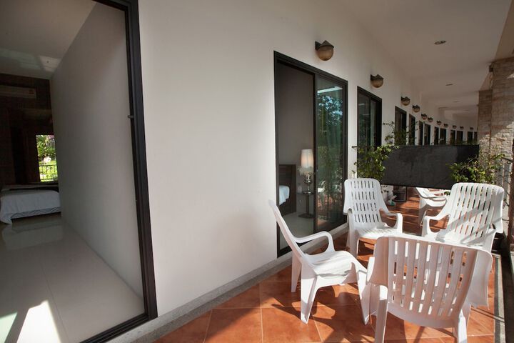 Terrace/Patio 10 of 34