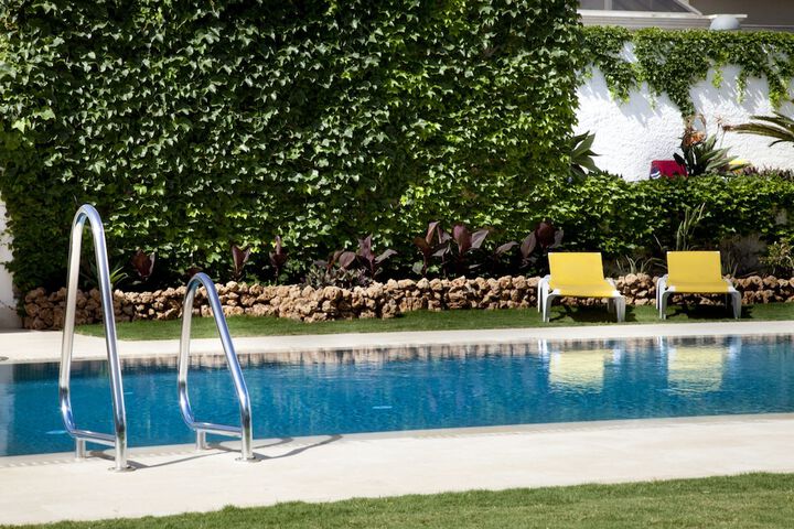 Pool 73 of 89