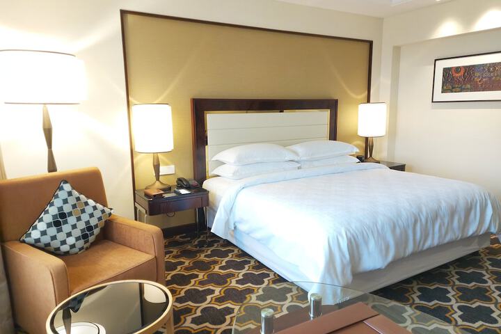 Room 19 of 71