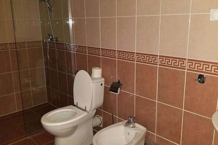 Room 87 of 100