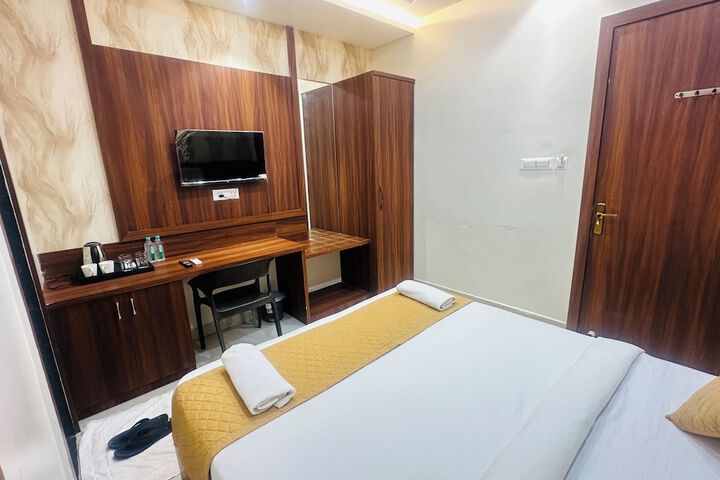 Room 36 of 74