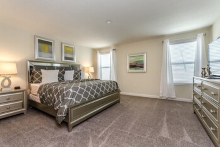 Room 6 of 25
