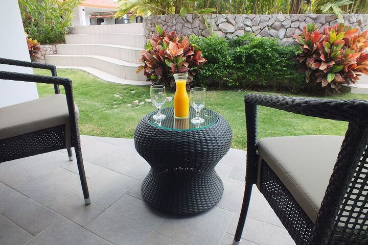 Terrace/Patio 11 of 37