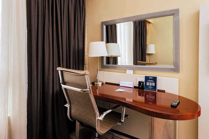 Room 39 of 108