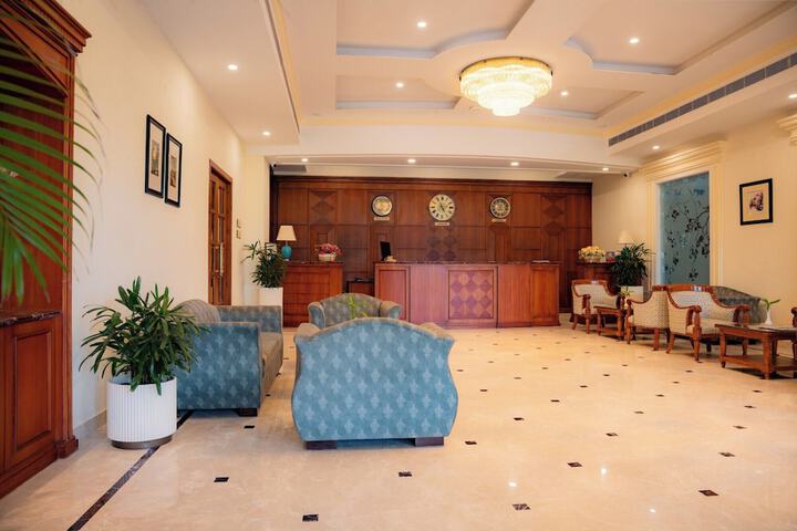 Hotel Interior 15 of 181