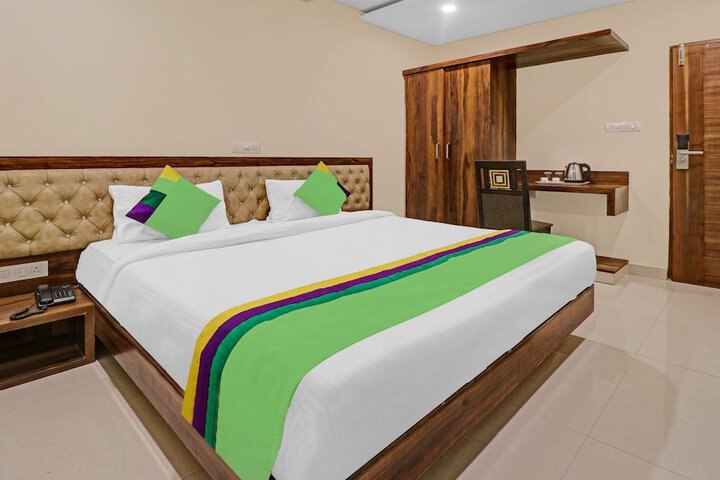 Treebo Krishnam Boutique
