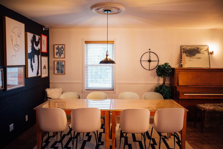 Room 12 of 34