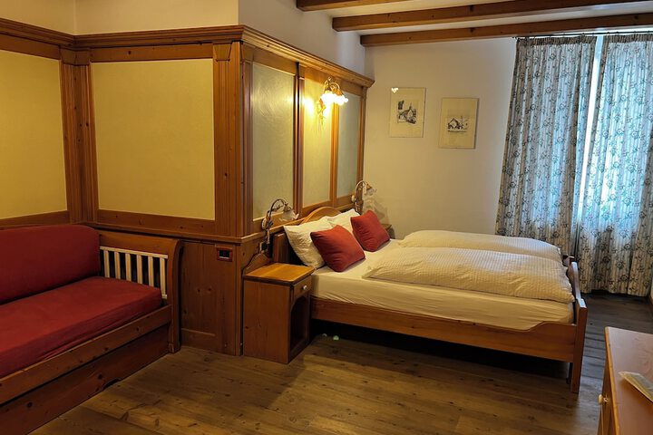 Room 8 of 55