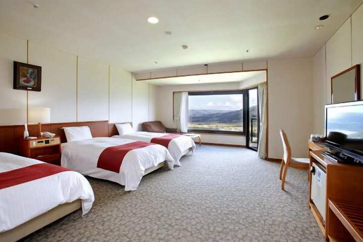 Room 5 of 37
