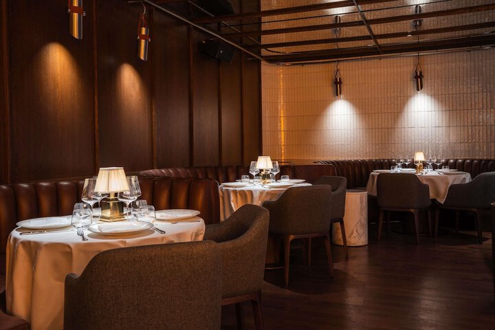 Dining 90 of 160