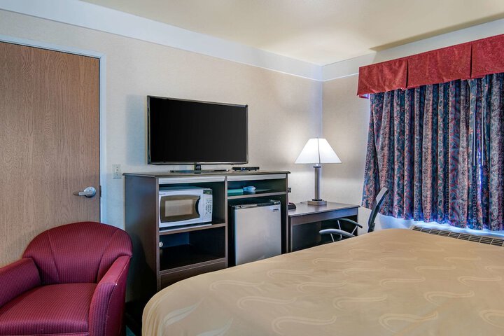 Room 36 of 107