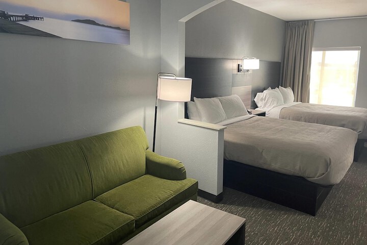 Room 18 of 27