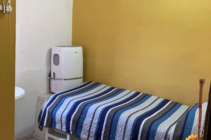 Room 11 of 17
