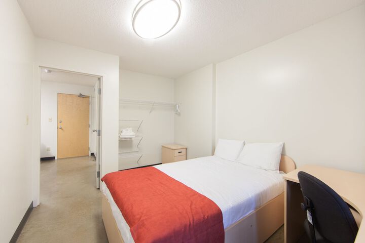 Room 28 of 81