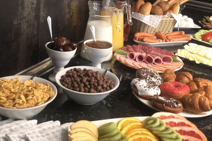 Breakfast/Coffee Service 20 of 23