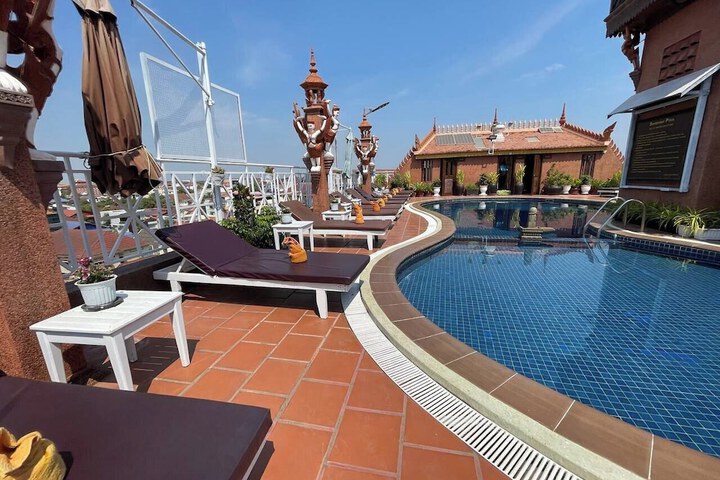 Pool 42 of 119