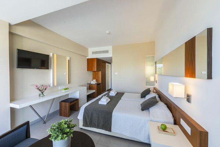 Room 16 of 78