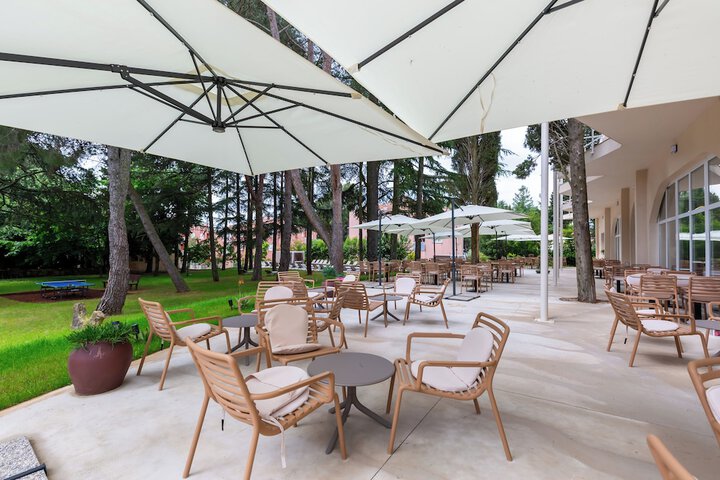 Terrace/Patio 11 of 54