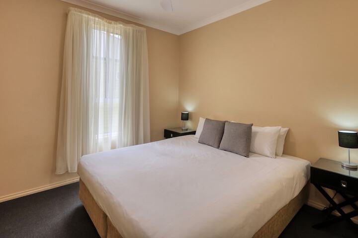 Room 9 of 50