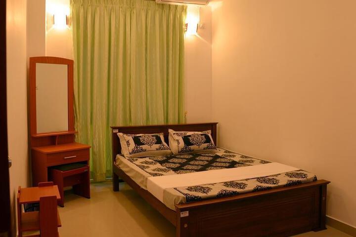 Room 5 of 5