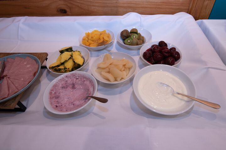 Breakfast/Coffee Service 99 of 143