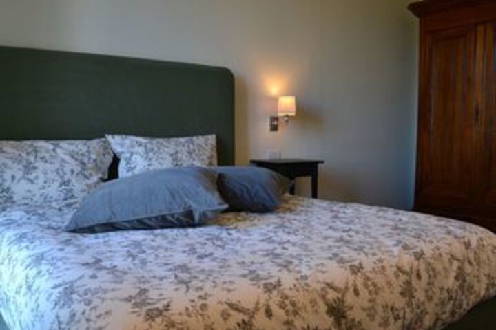 Room 5 of 15
