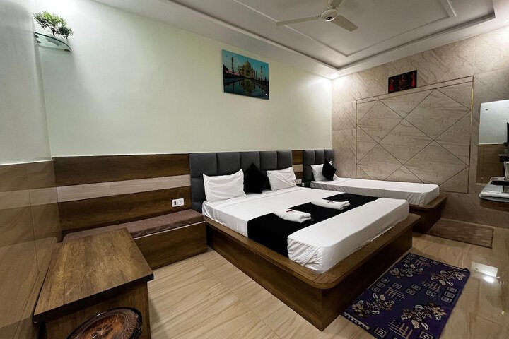 Room 49 of 107