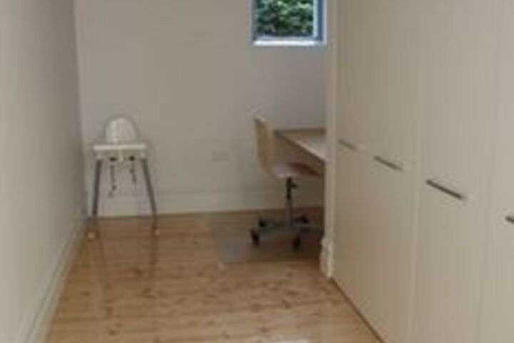 Room 8 of 17